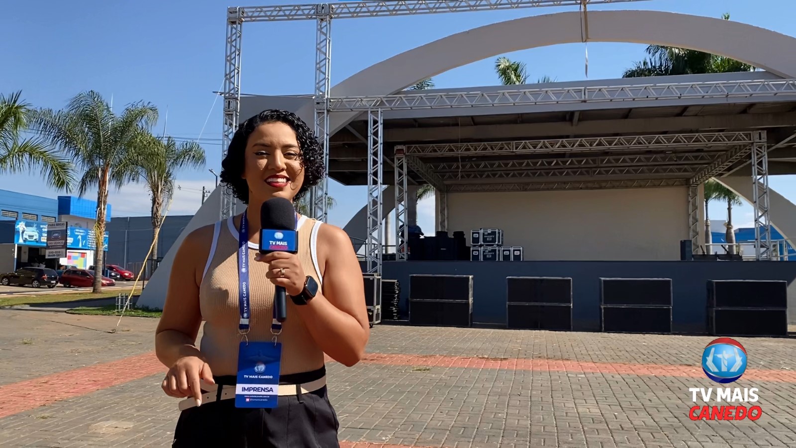 Adora Canedo 2025: música, fé e comunhão
