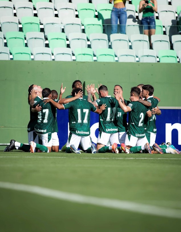 Goiás avança à terceira fase da Copa do Brasil após vitória nos pênaltis