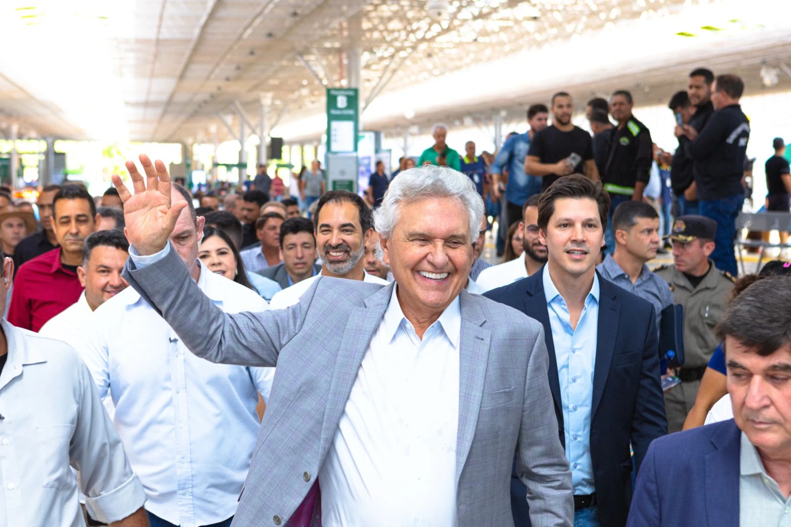Caminhada em Goiânia pode marcar despedida de Ronaldo Caiado do governo de Goiás