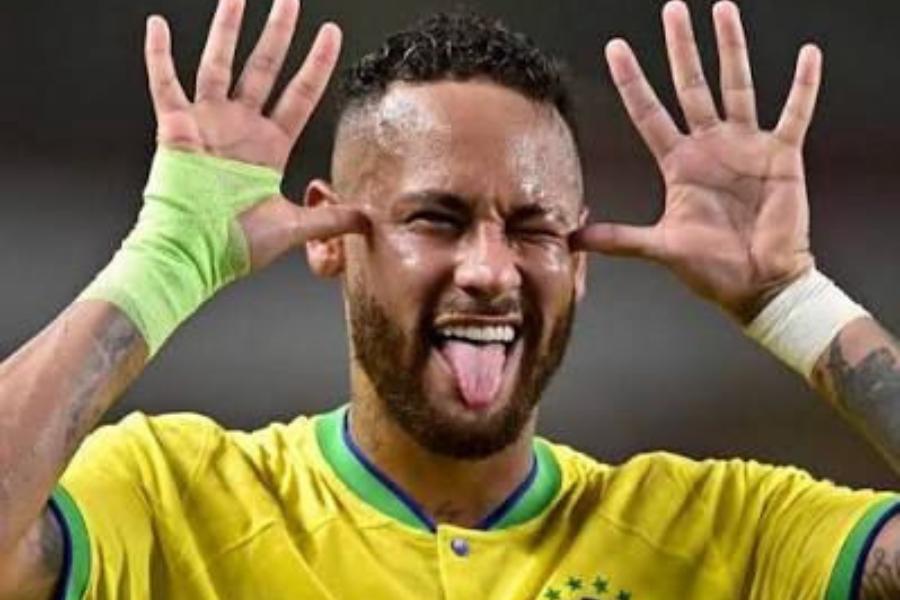 Neymar fica fora do álbum oficial da Copa