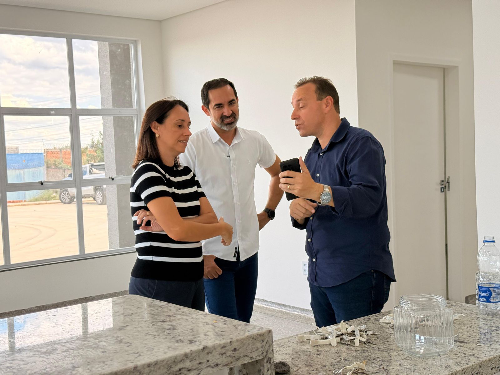 Prefeito Fernando Pelozzo vistoria nova UBS do Boa Esperança em fase final de preparação