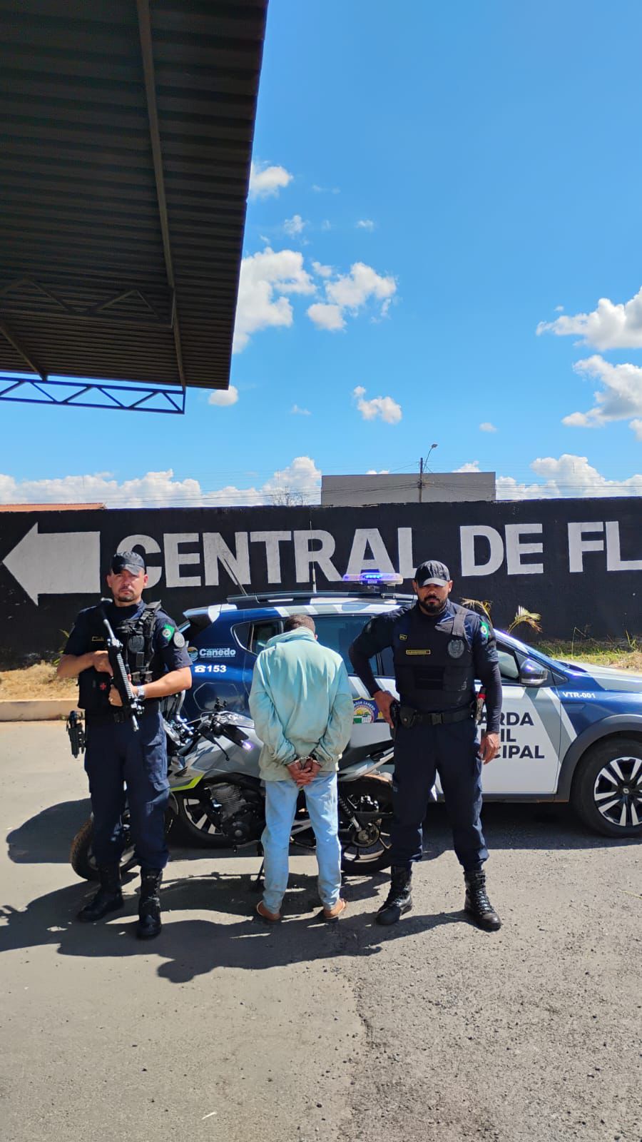 GCM recupera moto furtada e detém suspeito no Ravena, em Senador Canedo