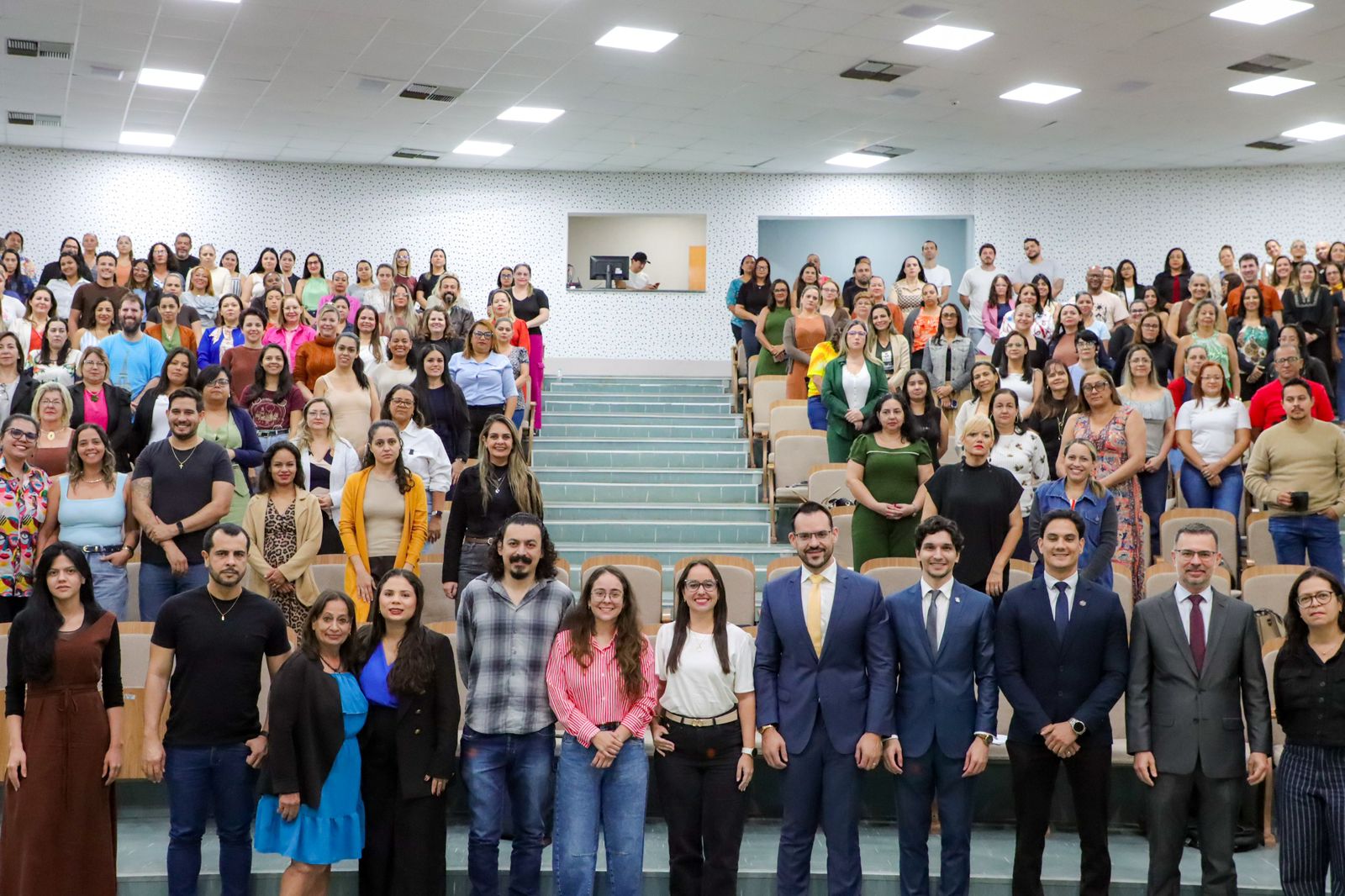 Educação de Senador Canedo investe em formação continuada para fortalecer gestão escolar