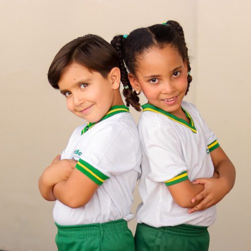 Famílias de Senador Canedo já podem escolher o tamanho do uniforme escolar de 2027 pela internet