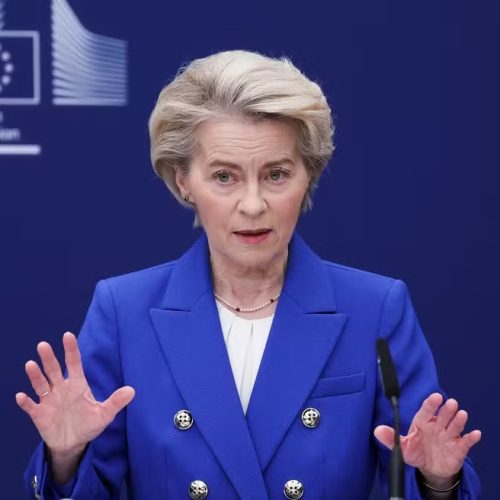 União Europeia ameaça retaliação contra tarifas dos EUA, mas busca solução negociada
